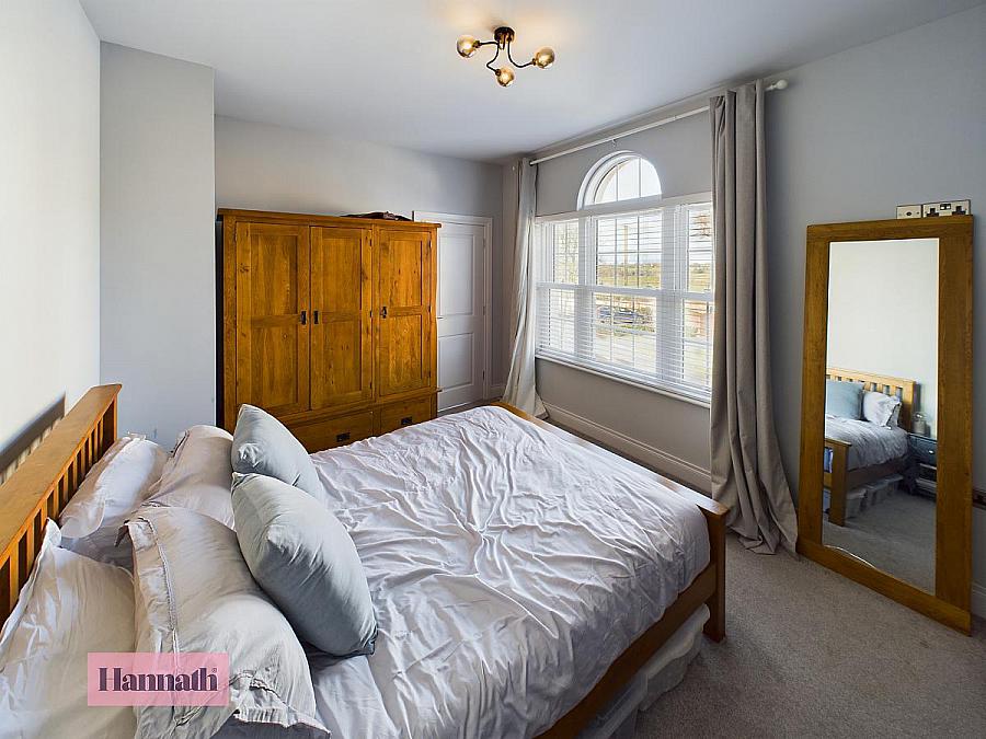 10 Deanery View