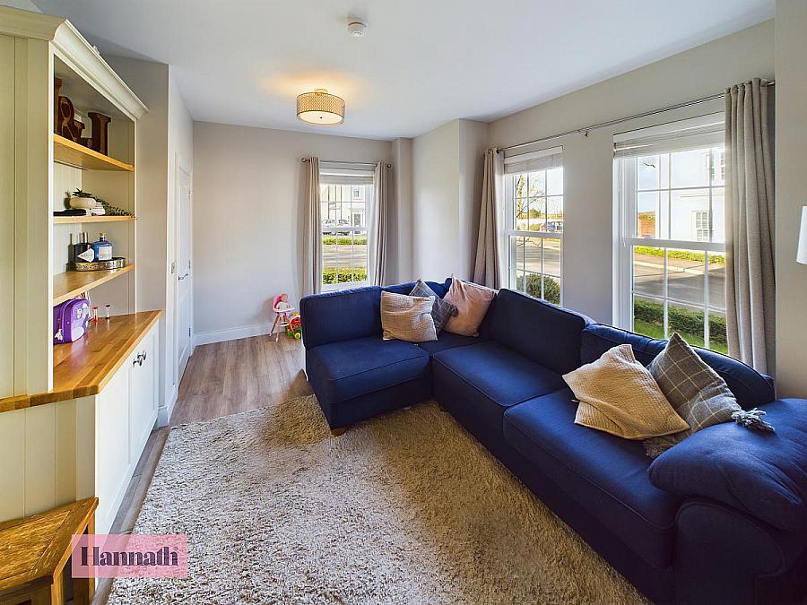 10 Deanery View