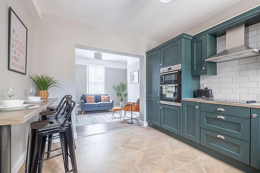 Room 1, 24 Windsor Avenue