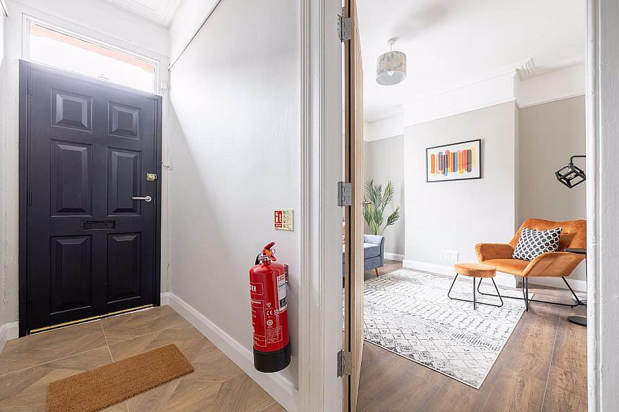 Room 1, 24 Windsor Avenue