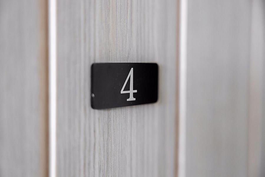 Room 4, 24 Windsor Avenue