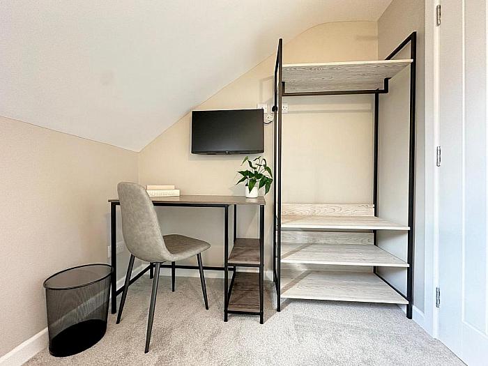 Room 5, 46 Portmore Street