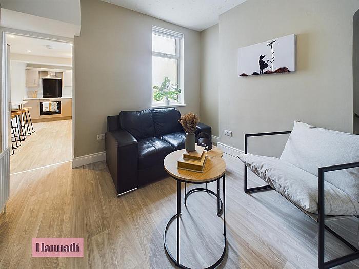 Room 5, 46 Portmore Street