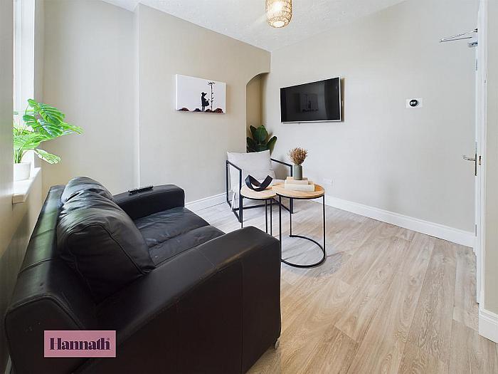 Room 5, 46 Portmore Street