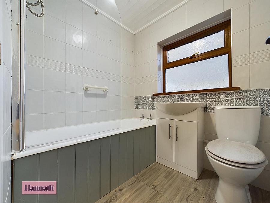 17 Tullyhugh Park