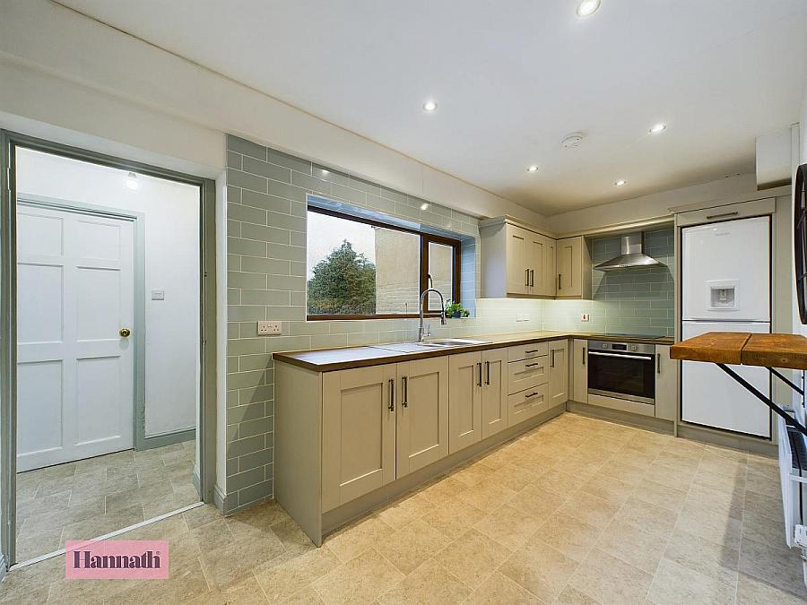 17 Tullyhugh Park