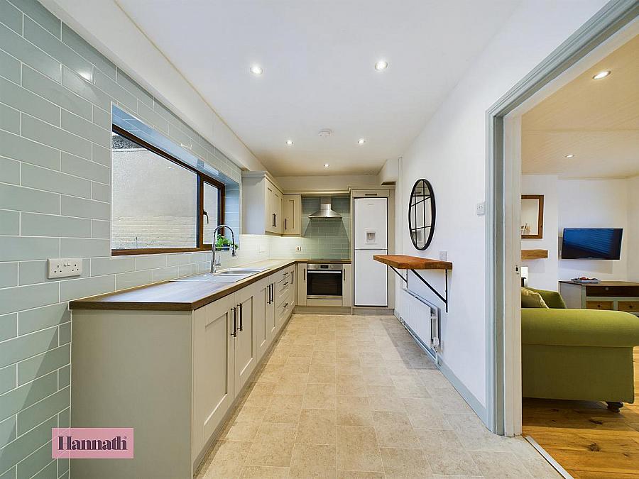 17 Tullyhugh Park