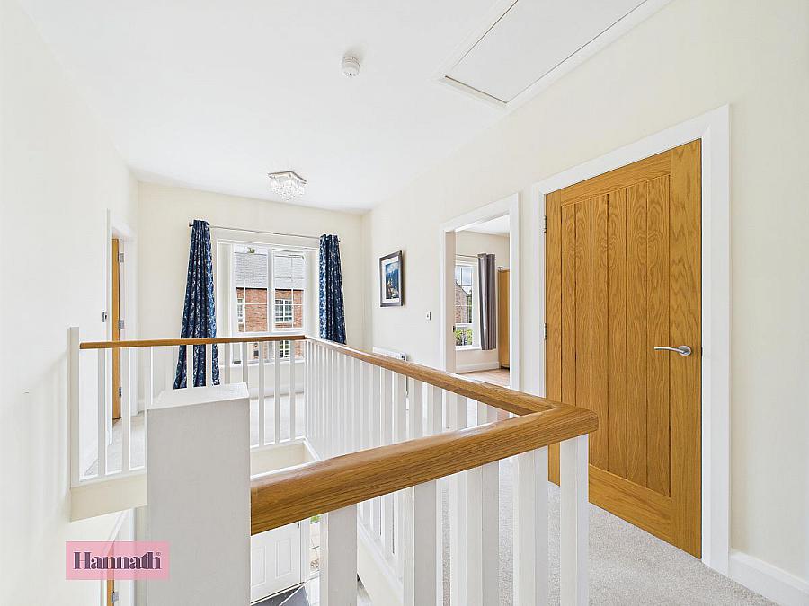 16 Lisnisky Meadows
