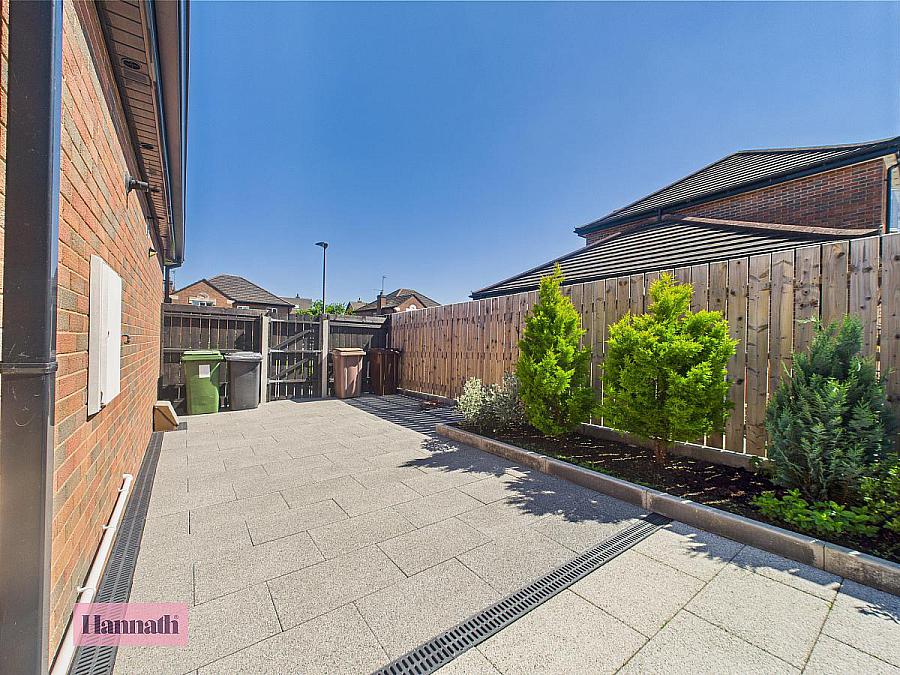 11 Selshion Manor