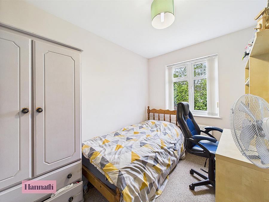 7 Knocknashane Park