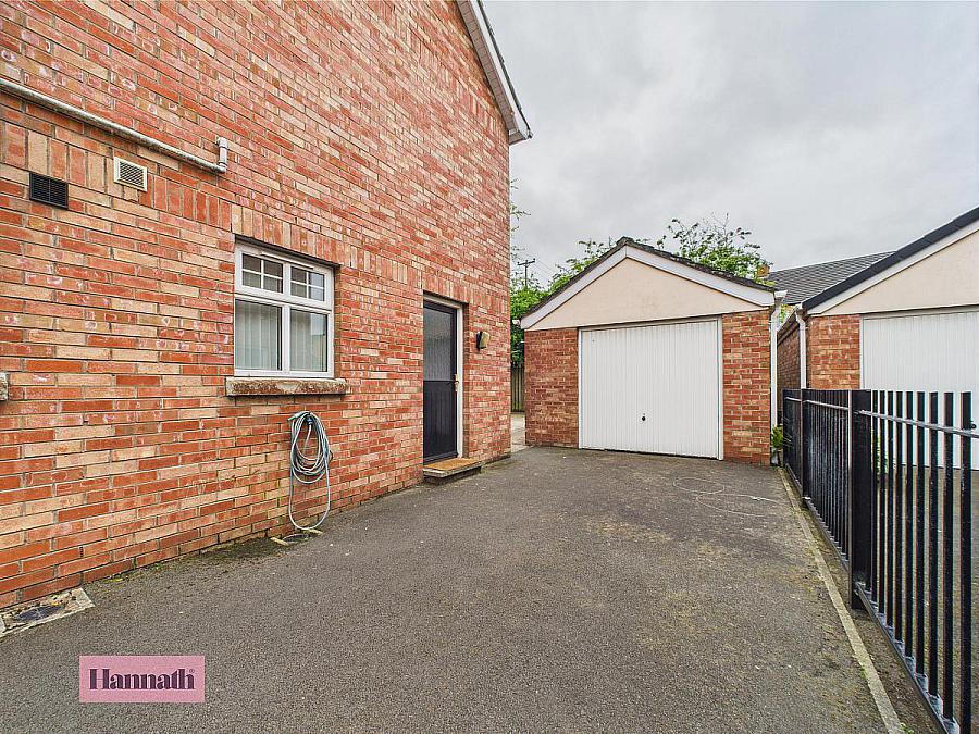 7 Knocknashane Park