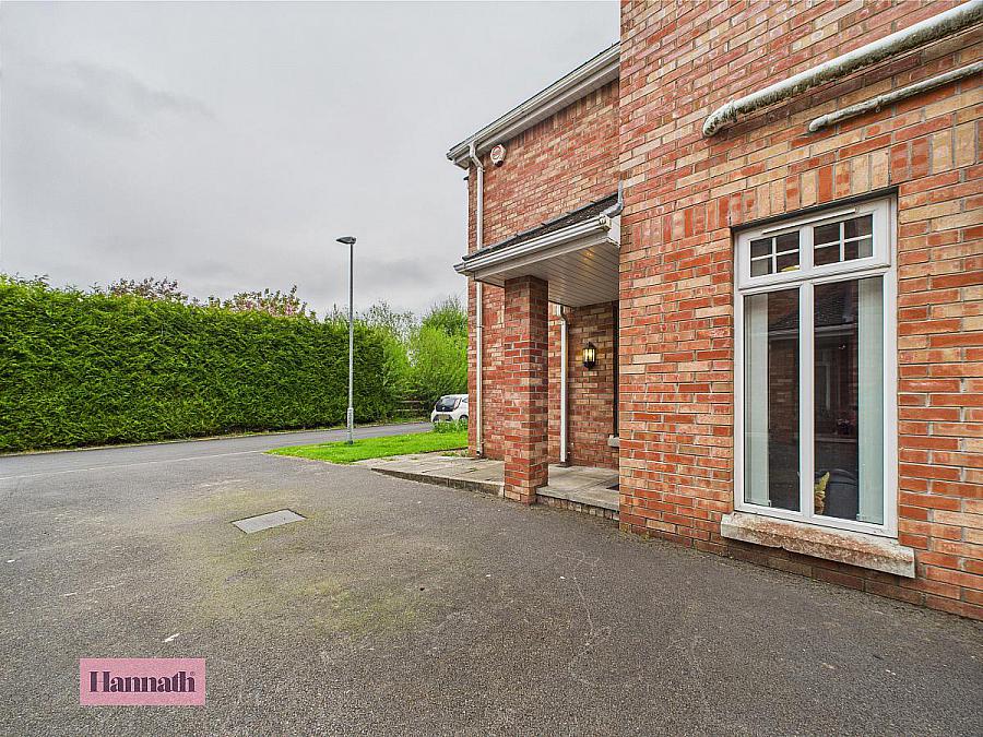 7 Knocknashane Park