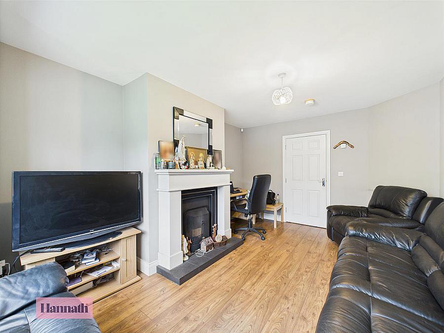 7 Knocknashane Park