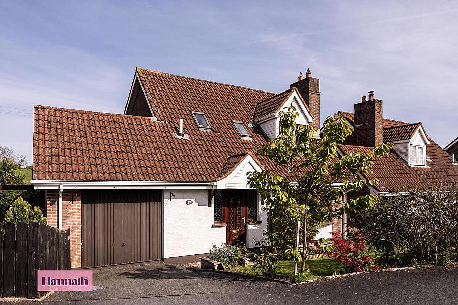 27 Breezemount, Hamiltonsbawn, Armagh, BT61 9SB
