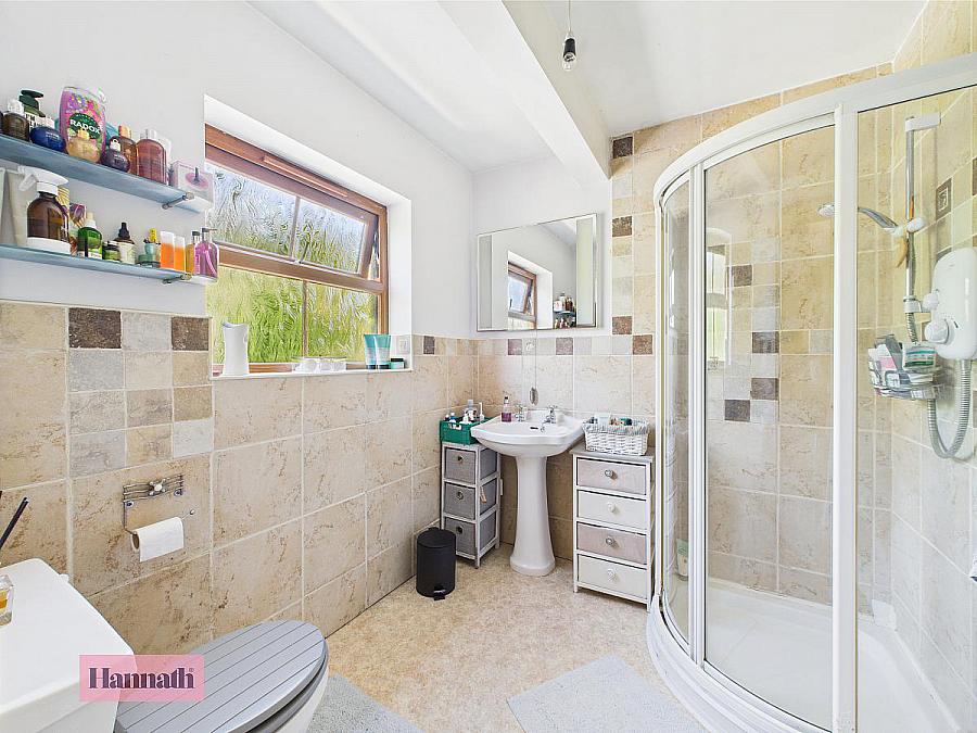 28 Tandragee Road