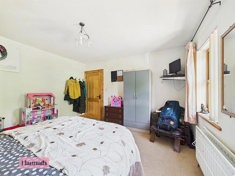 28 Tandragee Road
