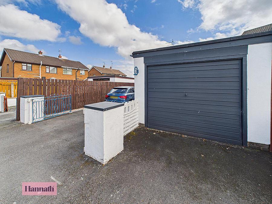 2 Ardmore Close