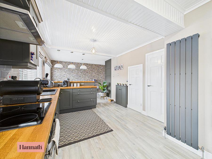 2 Ardmore Close