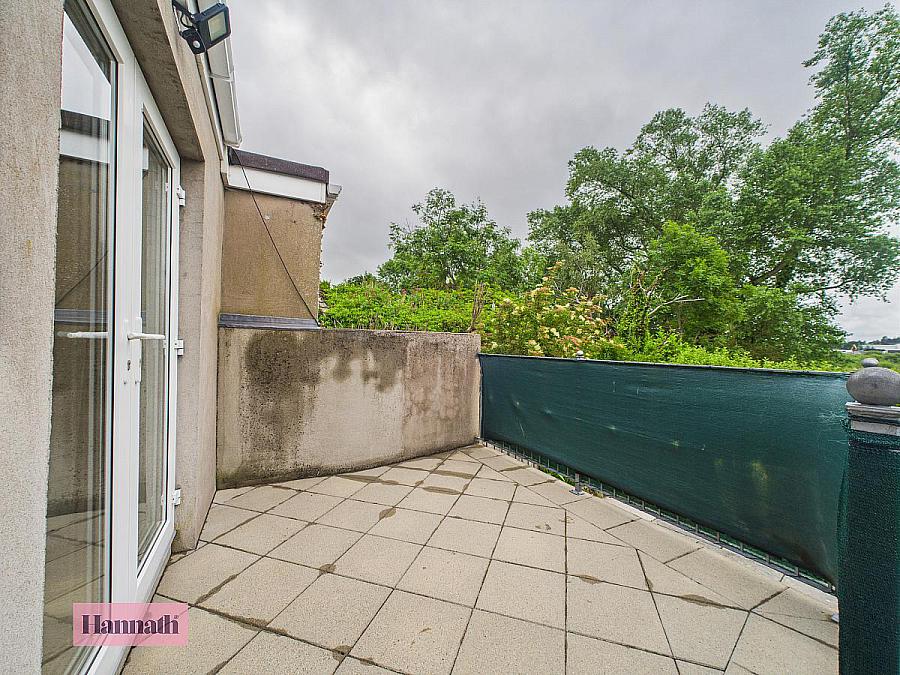 67 Kingsway Drive