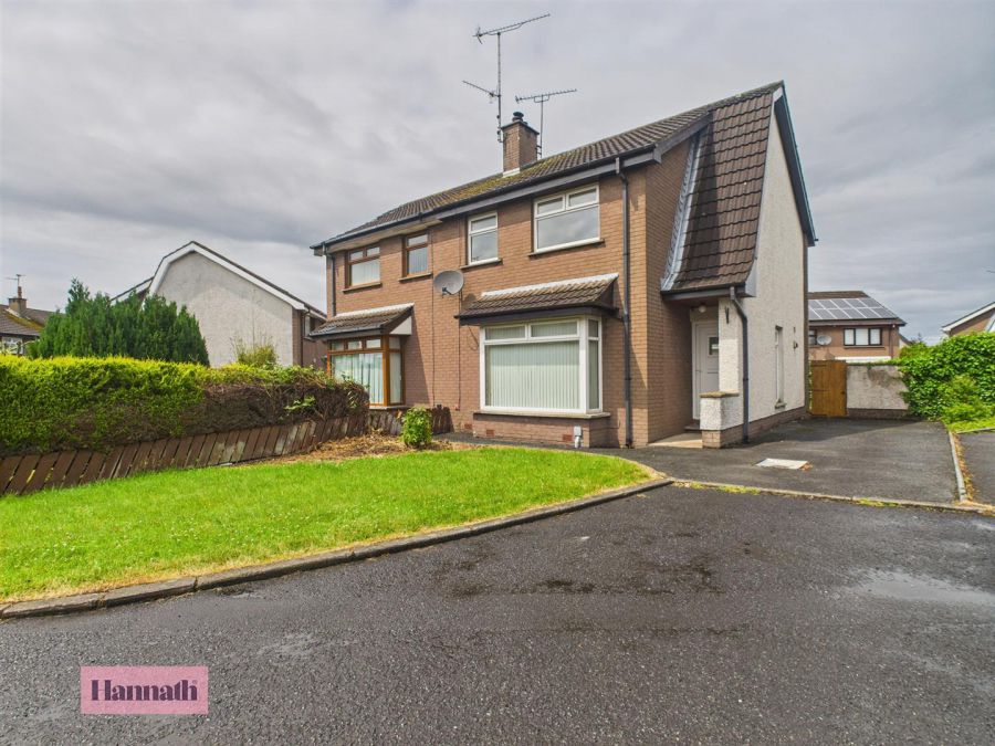 18 Manderley Court 18 Manderley Court