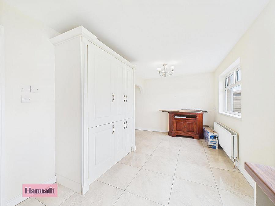 18 Manderley Court