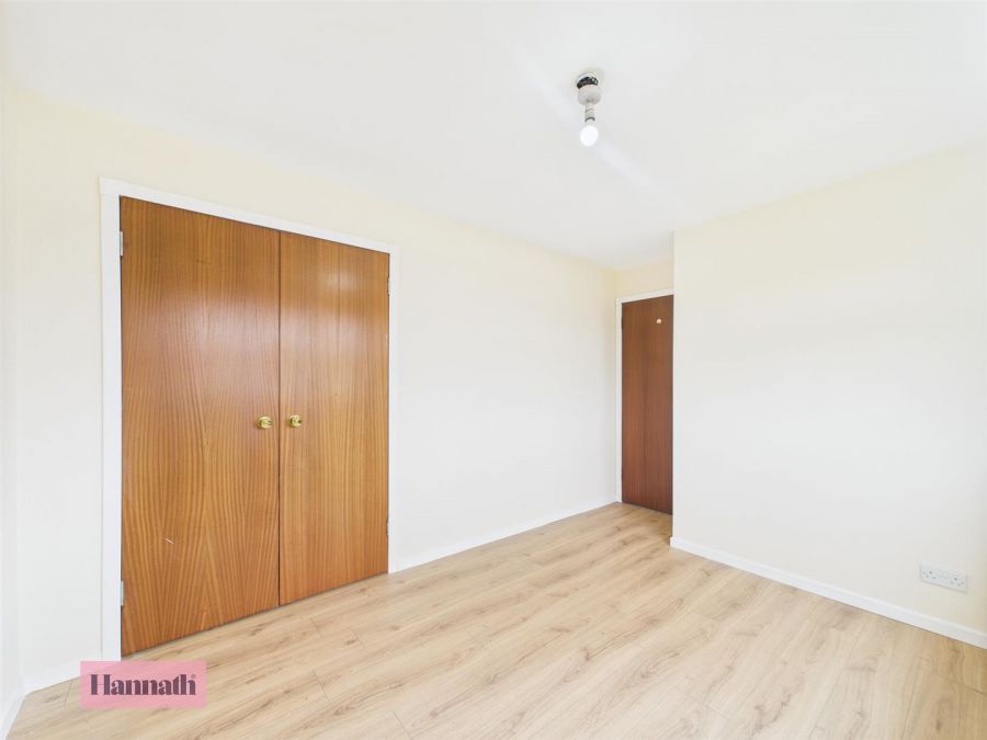 18 Manderley Court 18 Manderley Court