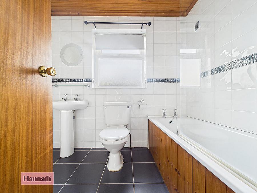 18 Manderley Court