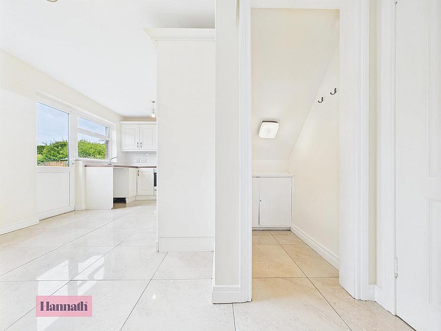 18 Manderley Court