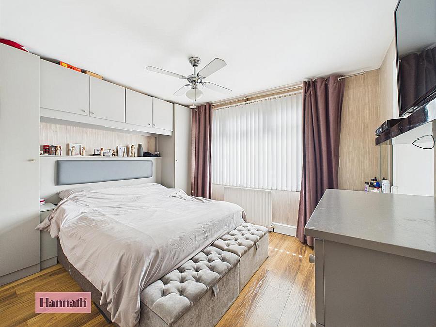 12 Abercorn Park