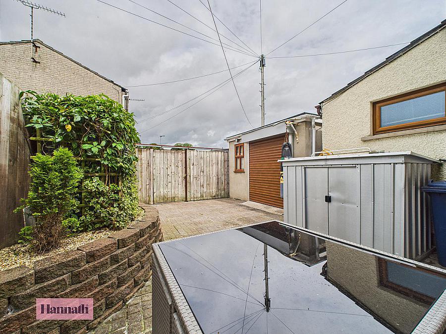 12 Abercorn Park