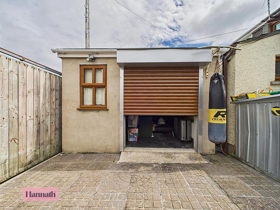 12 Abercorn Park