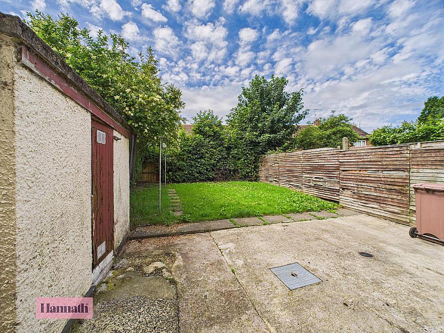 12 Deramore Drive