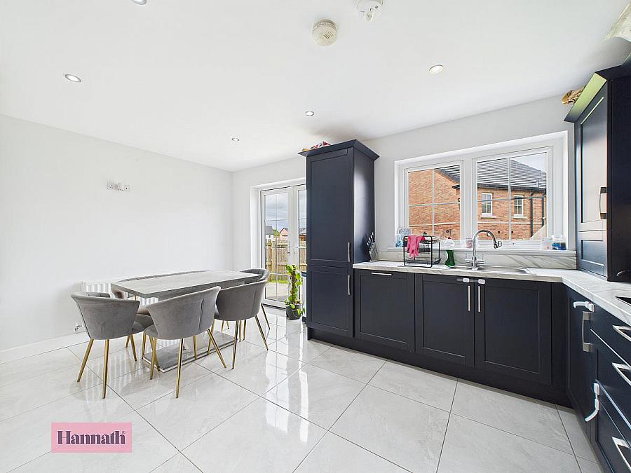 92 Drumnagoon Park