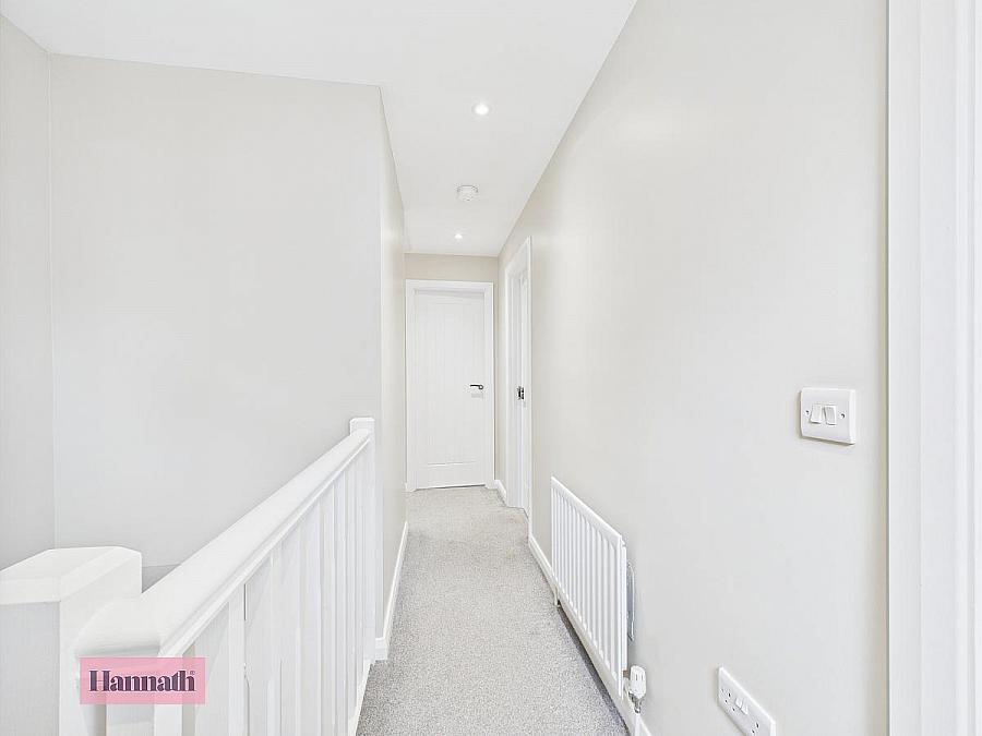 21 Ashgrove Heights