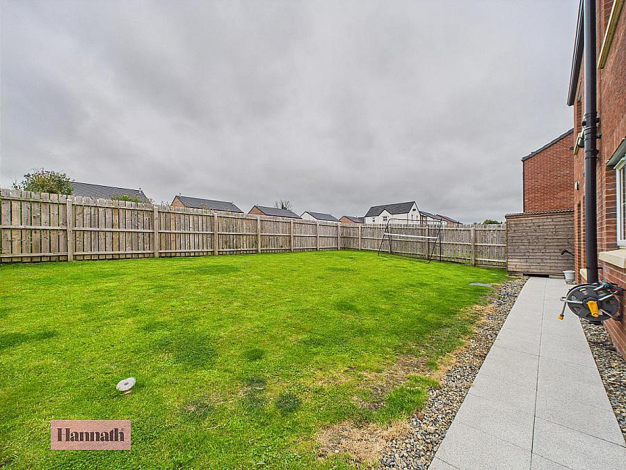 21 Ashgrove Heights