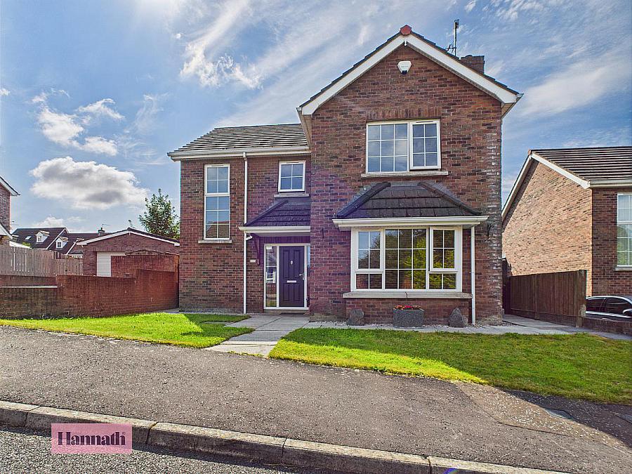 11 Hillcrest Mews