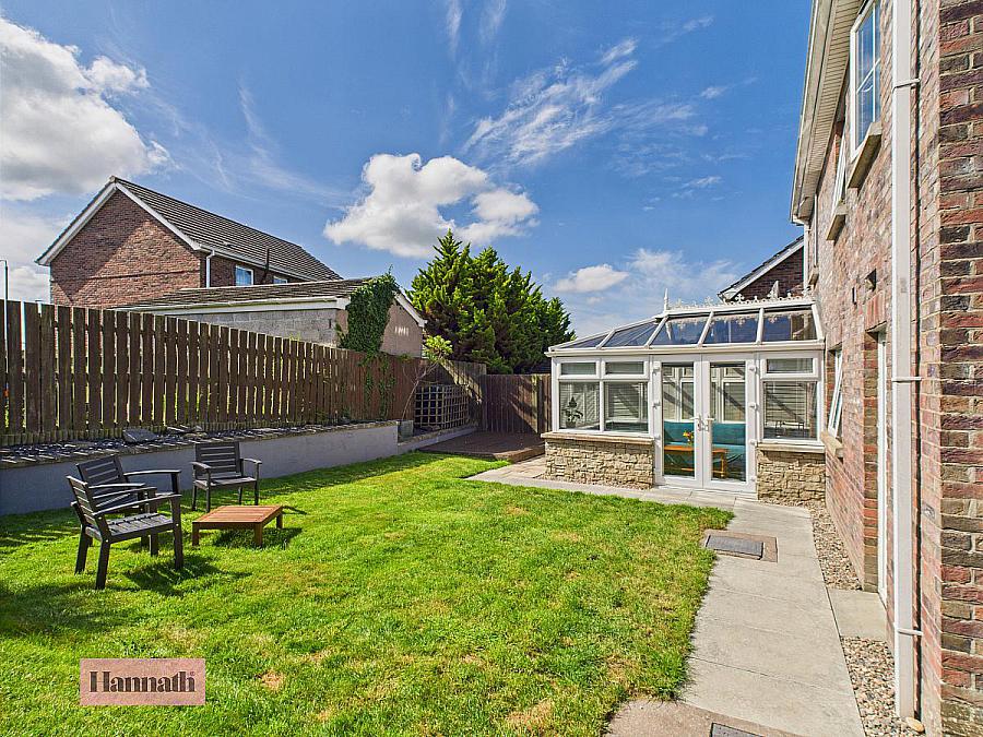 11 Hillcrest Mews