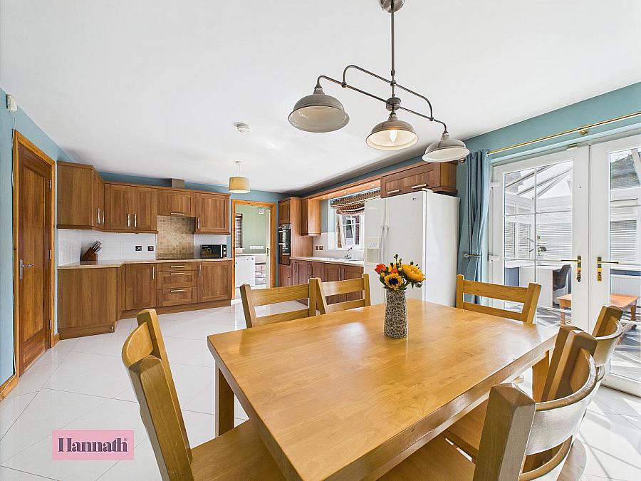 11 Hillcrest Mews