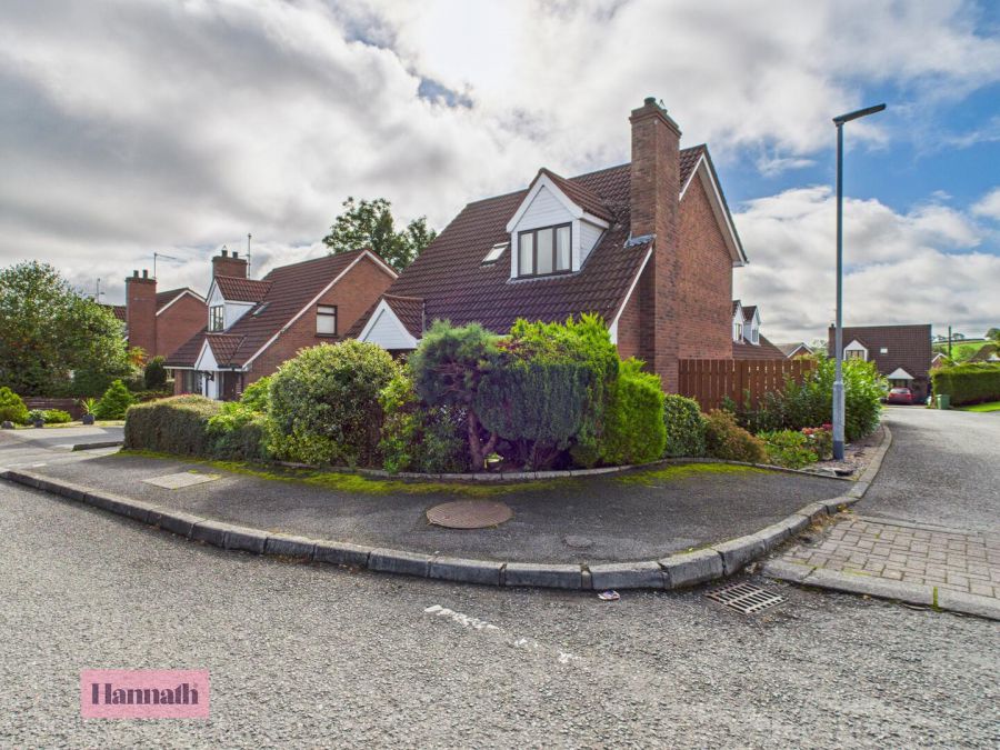 4 Breezemount Manor