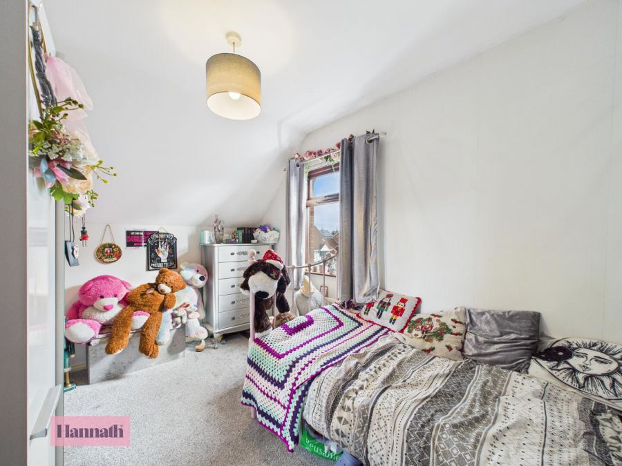 4 Breezemount Manor