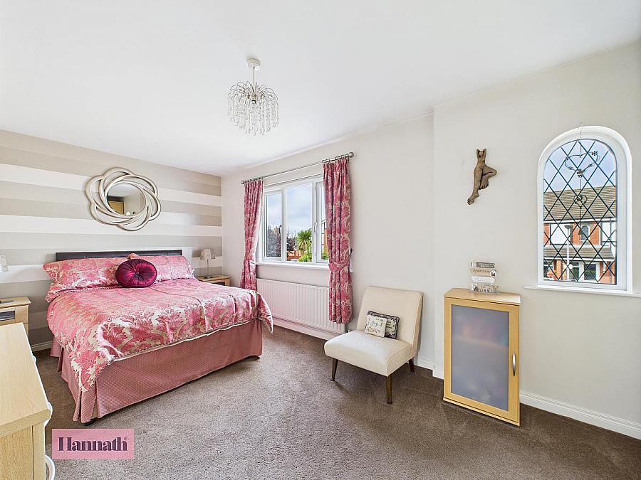 11 Inglewood Lodge