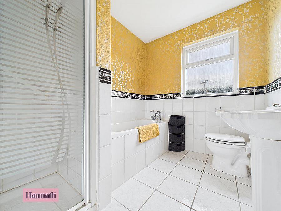 11 Inglewood Lodge