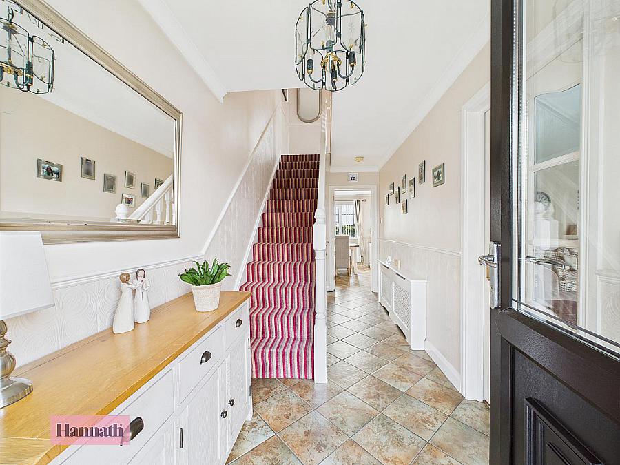 11 Inglewood Lodge
