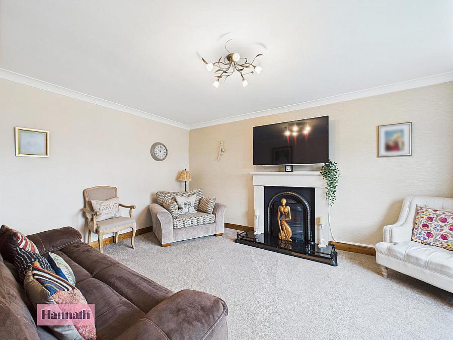 11 Inglewood Lodge