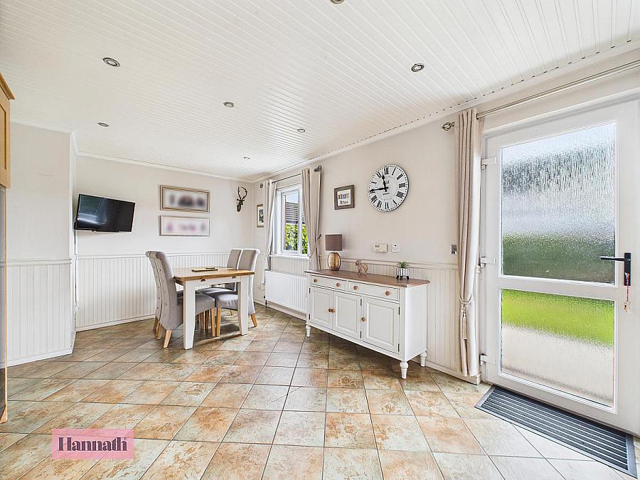 11 Inglewood Lodge