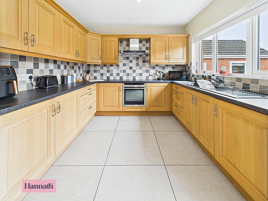 15 Sandringham Court