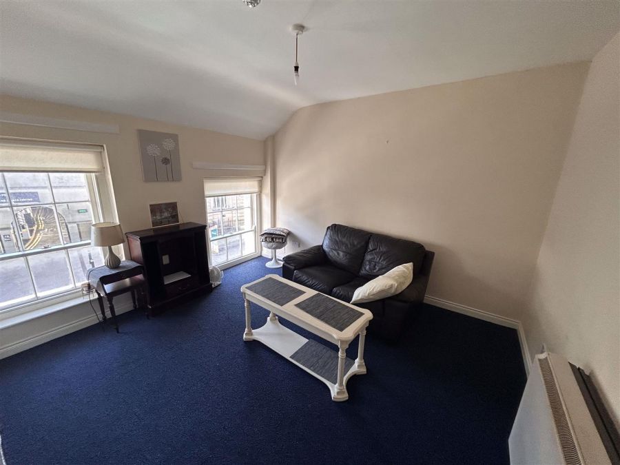 35B Upper English Street