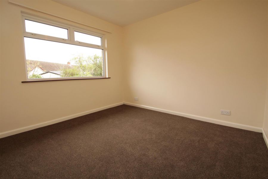 24 Knockview Drive