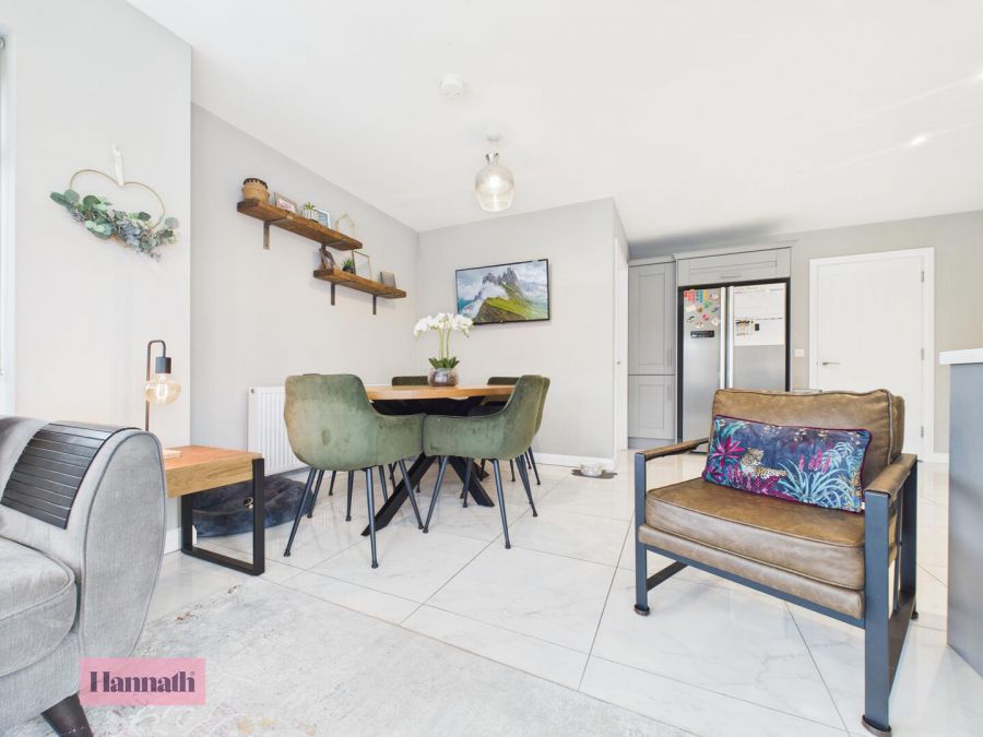 44 Oakwood Hall