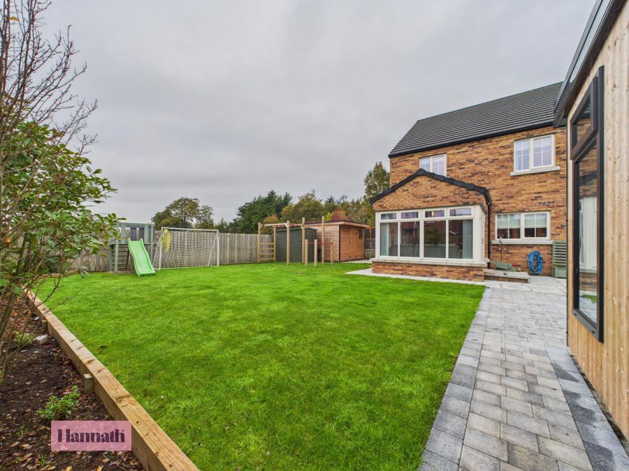 44 Oakwood Hall